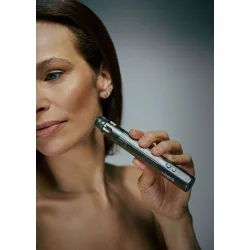 Lom� Hydro Fusion Pen - Nano, Microneedling &amp; LED Beauty Device til Gl�d &amp; Hudfornyelse